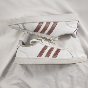 Adidas Baseline Sneakers Rose Gold size 9